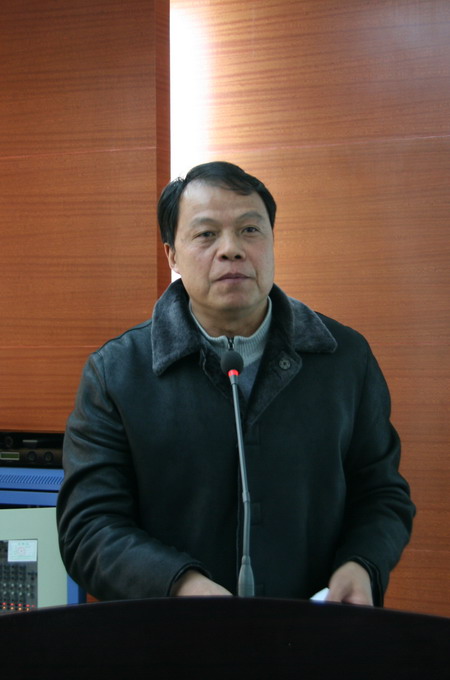 江苏新能源置业集团董事长 包广林